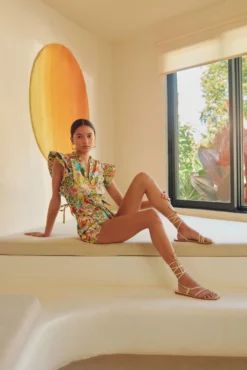 Olive Top -TUKE BAZAAR Sales Store 2023 SPRING SHOPIFY PR Lookbook 01 4908cee0 0aa2 4bba 8cf4 da12600e529d scaled