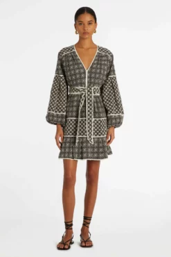 Front Page -TUKE BAZAAR Sales Store Marie Oliver Julianna Dress Cocoa Blossom 01 scaled