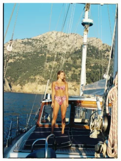 The Rose Bottom - Paisley -TUKE BAZAAR Sales Store Pia038 Kportra400 8 scaled